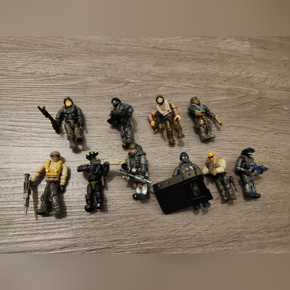 Mega Construx Call of Duty Action Figures Lot of 10 - Picture 1 of 7